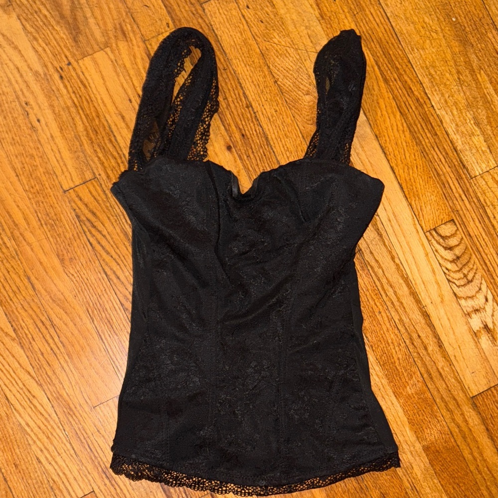 Black Lace Sleeveless Top